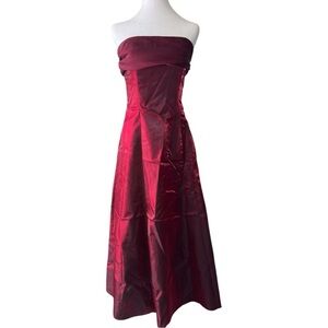 Morgan & Co. by Linda Bernell Red maxi Strapless Dress Size 6 prom
